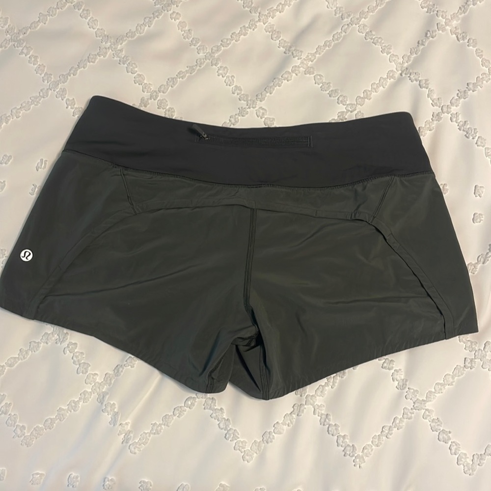 Lululemon run times shorts. Army Green. Women’s 8.